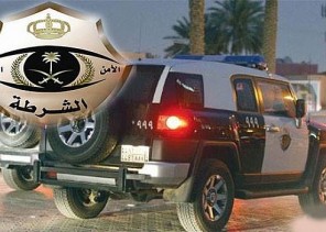 شرطة منطقة مكة المكرمة : الجهات الأمنية تقبض على مقيم ومخالفَين لنظام أمن الحدود من الجنسية اليمنية لسرقتهم محتويات مستودعين بجدة
