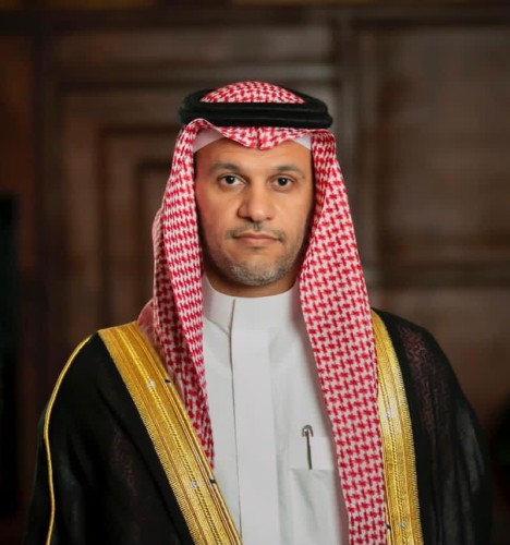 رئيس الهلال الأحمر السعودي يشيد بجهود العاملين في المجال الإنساني في تخفيف المعاناة عن الشعوب