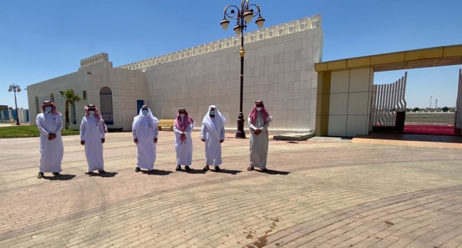 بالصور… أمين منطقة تبوك ومدير عام الشئون الإسلامية يتفقدان مصلى العيد وممر المشاة المحيط بالمسجد