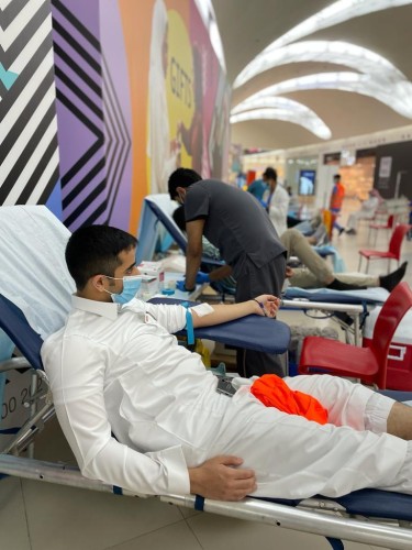 تبرع 607 متبرعين بالدم  في مبنى 100 بالتخصصي ومجمع الظهران مول