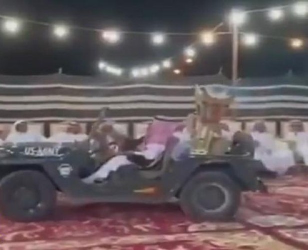 مصادر: الجهات الأمنية تستدعي شخص أقام حفل مزدحم وخصص مركبة بها مبخرة