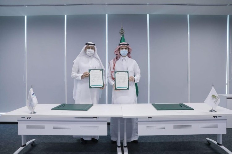 رئيس جامعة الجوف يوقع اتفاقية تعاون مع الهيئة السعودية للملكية الفكرية
