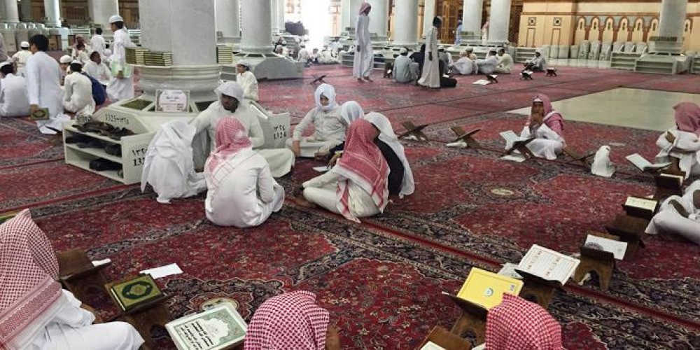 بعد انقطاع عامين .. عودة الحلقات القرآنية حضوريًا في المسجد الحرام