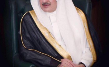 أمير تبوك يواسي الشيخ أحمد الخريصي في وفاة أبن شقيقه