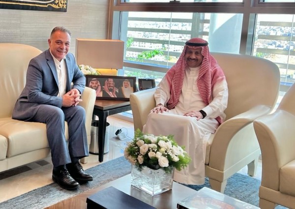 سفير خادم الحرمين بالأردن يلتقي وزير التخطيط الأردني السابق