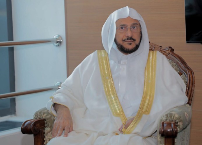 وزير الشؤون الإسلامية يوجه بتخصيص خطبة الجمعة القادمة عن النعم المتوافرة التي تنعم بها المملكة تحت القيادة الحكيمة
