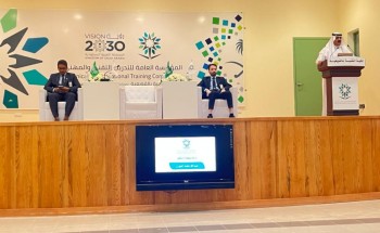 الأمين العام لمركز الملك عبدالعزيز للحوار الوطني يشارك بمحاضرة لطلاب الكلية التقنية بالقويعية