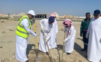 ‏ بلدية الخفجي بالتعاون مع مدينة الملك عبد العزيز يطلقان حملة (نزرع لنُجمل) ضمن مبادرة “شرقية خضراء”