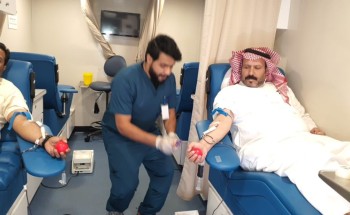 فرع الموارد البشرية بالباحة يختتم حملة التبرع بالدم ( قطرة من دمك تنقذ حياة)