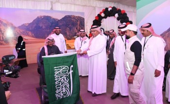 رئيس الاتحاد السعودي للسيارات والدراجات النارية يطلق شارة “رالي تعزيز الصحة”