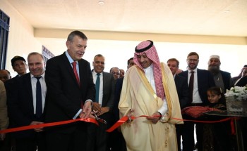 سفير خادم الحرمين بالأردن يفتتح مركز صحي في مخيم الزرقاء
