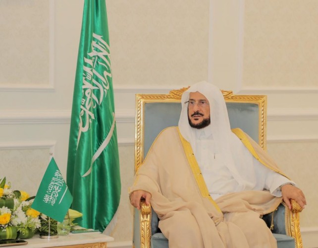 وزير الشؤون الإسلامية يوجه بالتحول الرقمي في كافة أعمال وخدمات المساجد بعموم مناطق المملكة