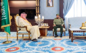 أمير الباحة يستقبل السيف بعد قرار تكليفه مديرًا بجوازات المنطقة