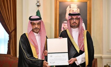 سمو الأمير سعود بن جلوي يستقبل مدير مكافحة المخدرات بجدة