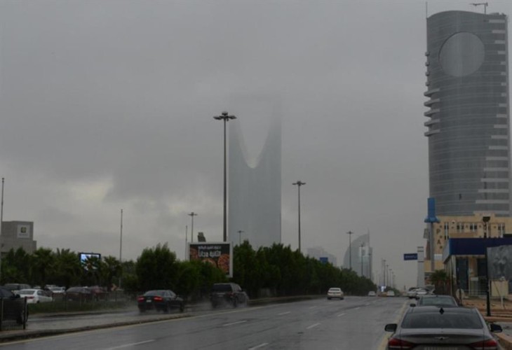 الأرصاد: عواصف رعدية مصحوبة بأمطار متوسطة إلى غزيرة على مناطق الرياض والقصيم والجوف والحدود الشمالية