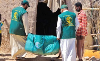 مركز الملك سلمان للإغاثة يدشن مشروع توزيع المساعدات الإيوائية الطارئة خلال موسم الشتاء في مديرية المسيلة بمحافظة المهرة