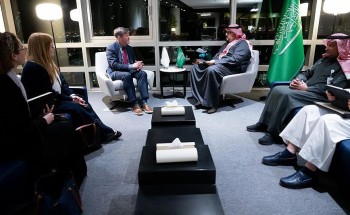 وزير الاقتصاد والتخطيط يستعرض مع نائب الرئيس لشؤون الشرق الأوسط في غرفة التجارة الأمريكية المستجدات الاقتصادية بالمملكة