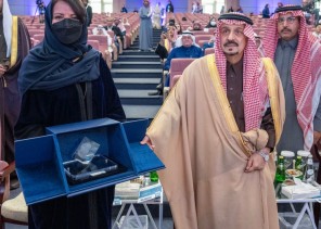 مؤتمر الزهايمر الدولي الخامس يكرم الأمير فيصل بن بندر نظير دعمه المستمر الجمعية السعودية لمرض الزهايمر