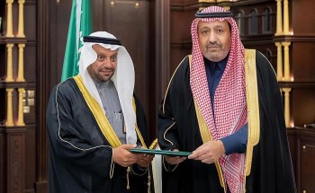 سمو أمير الباحة يستقبل مدير مطار الملك سعود ويتسلم تقرير الأعمال المنجزة
