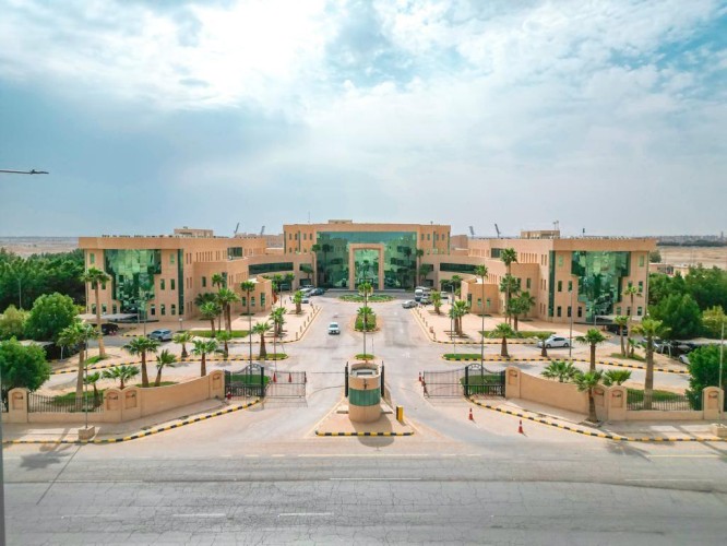 جامعة اليمامة تنظم المنتدى السنوي بعنوان “النهضة الصناعية السعودية”