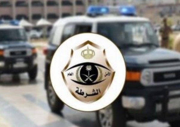شرطة محافظة القنفذة تقبض على شخص لنقله مخالفين لنظام أمن الحدود بحوزتهم مواد مخدرة