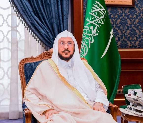 وزير الشؤون الإسلامية يرفع التهنئة للقيادة الرشيدة بمناسبة شهر رمضان المبارك