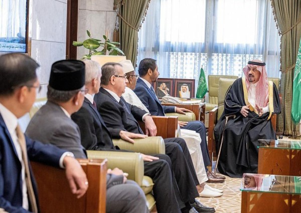 سمو أمير منطقة الرياض يستقبل عميد السلك الدبلوماسي ورؤساء المجموعات الجغرافية المعتمدين لدى المملكة