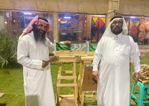 جسد العلم السعودية بتحفة فنية .. “الشمال” تلتقي بـ”الخطاط السعودي سعيد الشهراني”