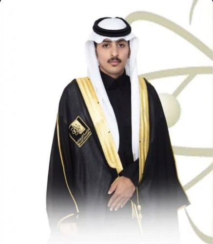 سلطان عبدالرحمن  البراك” يحصل على درجة البكالوريوس مع مرتبة الشرف من جامعة الجوف