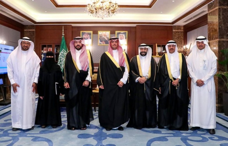 سمو محافظ الأحساء يستقبل رئيس جمعية المشي بالمحافظة والرئيس التنفيذي للاتحاد السعودي للخماسي