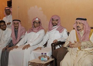 أميرِ منطقة الرياض يعزِّي أسرةَ السعد في وفاة اللواء محمد السعد