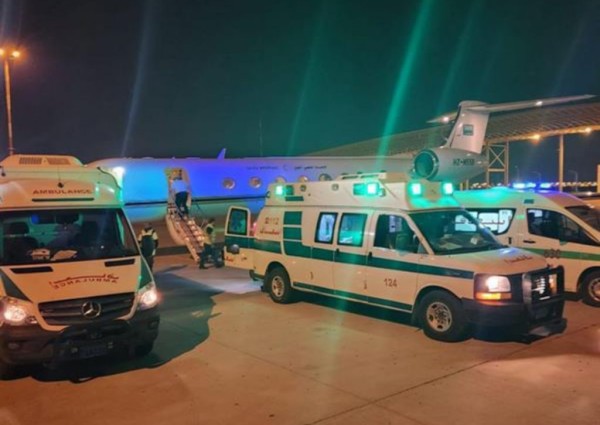 سفارة المملكة في الكويت: نقل 3 مواطنين عبر الإخلاء الطبي إلى المملكة إثر تعرضهم لحالة طبية حرجة