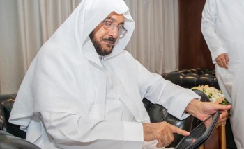 وزير الشؤون الاسلامية يدشن عدداً من المشروعات التقنية في فرع الوزارة بمكة المكرمة
