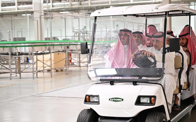 سمو الأمير سعود بن جلوي يزور المدينة الصناعية الثانية بجدة