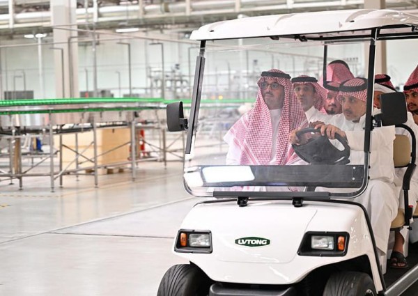 سمو الأمير سعود بن جلوي يزور المدينة الصناعية الثانية بجدة