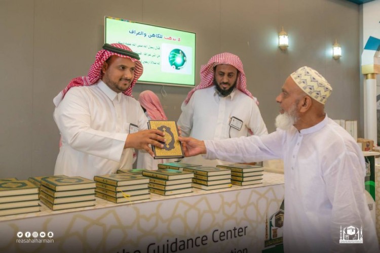 شؤون المصاحف تُهدي أكثر من (30) ألف نسخة من المصحف الشريف خلال العشر الأوائل من شهر رمضان