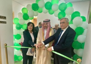 سفير المملكة بالأردن يشارك في حفل افتتاح الطابق الجديد في مبنى التوسعة لكلية الصيدلية بالجامعة الأردنية