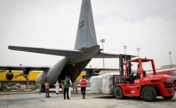 مغادرة الطائرة الإغاثية الرابعة ضمن الجسر الجوي السعودي لمساعدة الشعب السوداني