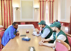 فريق مركز الملك سلمان للإغاثة يلتقي مسؤول مكتب تنسيق الشؤون الإنسانية التابع للأمم المتحدة في السودان