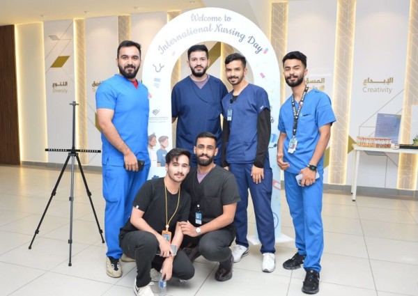 كلية التمريض بجامعة الإمام عبد الرحمن بن فيصل تحتفي باليوم العالمي للتمريض