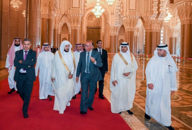 وزير الشؤون الإسلامية يزور  مسجد الحسن الثاني الذي يعد أكبر معلم إسلامي وحضاري بالمغرب العربي