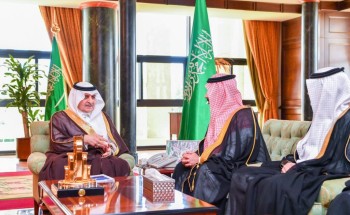 أمير تبوك يستقبل رئيس وأعضاء مجلس إدارة الجمعية الصيدلية السعودية