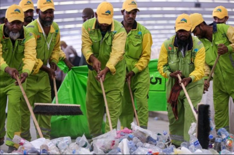 أمانة مكة تجند 14 ألف عامل وسائق ومراقب ومشرف لنظافة مكة المكرمة والمشاعر المقدسة