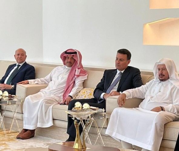 سفير المملكة بالأردن يقيم حفل استقبال ومأدبة غداء على شرف رئيس مجلس الشورى ورئيس مجلس النواب الأردني في منزله بالرياض