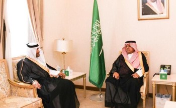 سمو الأمير منصور بن محمد بن سعد يستقبل رئيس جامعة حفر الباطن