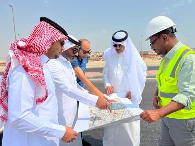 بلدية القطيف : انطلاق المرحلة الأولى من مشروع تطوير شارع الملك عبد العزيز بالقطيف