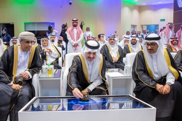 أمير الشرقية يدشن منصة ” ربط السوق الخليجية ” للكهرباء مع العراق بـ 300 مليون دولار سنويا