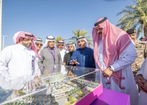 الأمير عبدالعزيز بن سعد يضع حجر الأساس لمشروع مركز أجا الدولي للمعارض والمؤتمرات ومشروع العثيم سيتي سنتر .