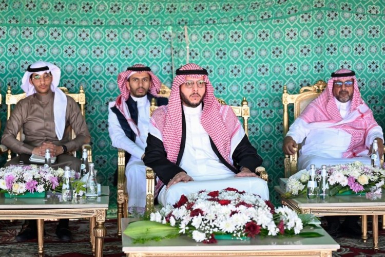 الأمير سعود بن نهار يطلع على المشاريع التطويرية بالطائف الجديد