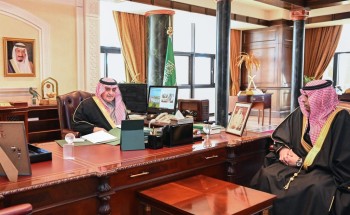 أمير منطقة تبوك يستقبل مدير وكالة الأنباء السعودية بالمنطقة